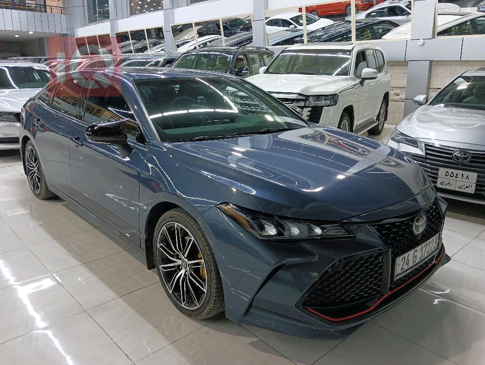 تۆیۆتا ئەڤەلۆن